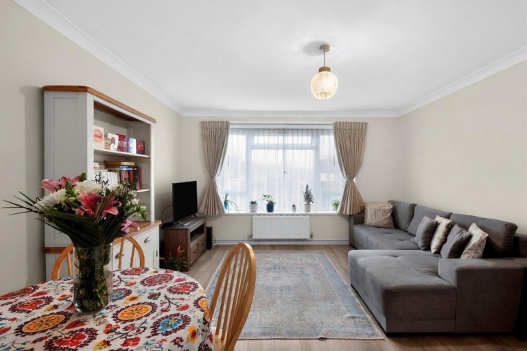 Clare Road, Staines-upon-Thames