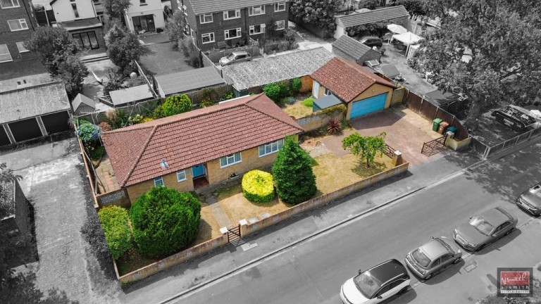 West Close, Ashford