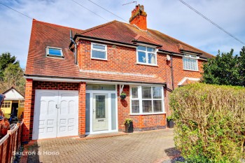 Rainsbrook Avenue, Rugby, CV22 5HB