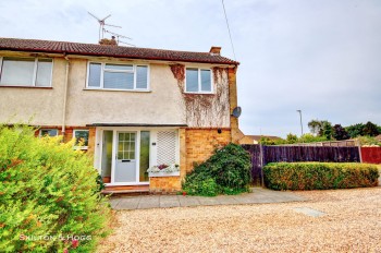 London Road, Daventry, NN11 4EA