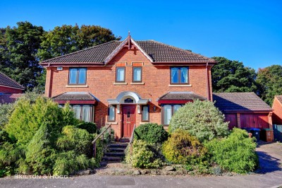 View full details for Heron Court, Daventry, NN11 0XT