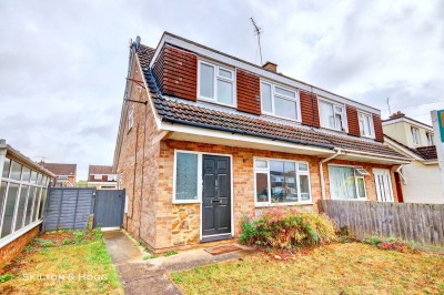 View full details for Admirals Way, Daventry, NN11 4NT