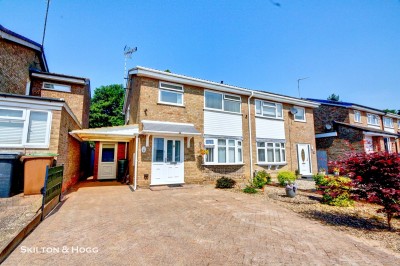 View full details for Thirlmere Close, Daventry, NN11 9EG