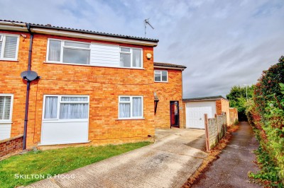 View full details for The Slade, Daventry, NN11 4HP