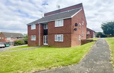 View full details for Balliol Road, Daventry, NN11 4SF