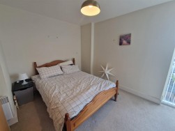 17 The BayMeridian WharfMarinaSwansea