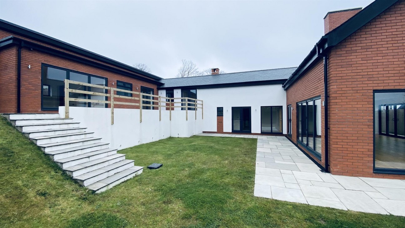 Melcorn Drive, Newton, Swansea