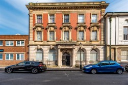 19 Pembroke BuildingsPier StreetSwansea