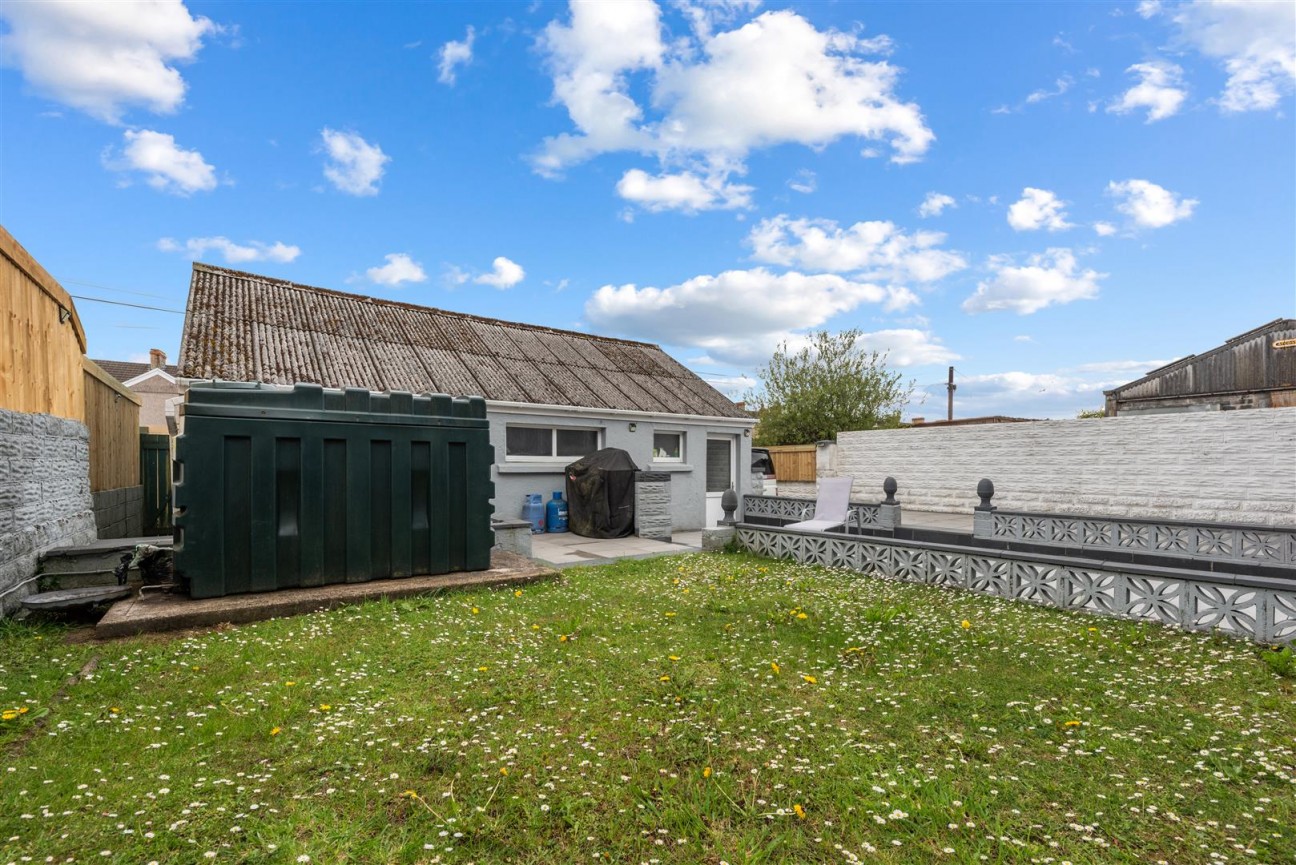 Heol Bryngwili, Cross Hands, Llanelli