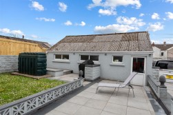 Heol Bryngwili, Cross Hands, Llanelli