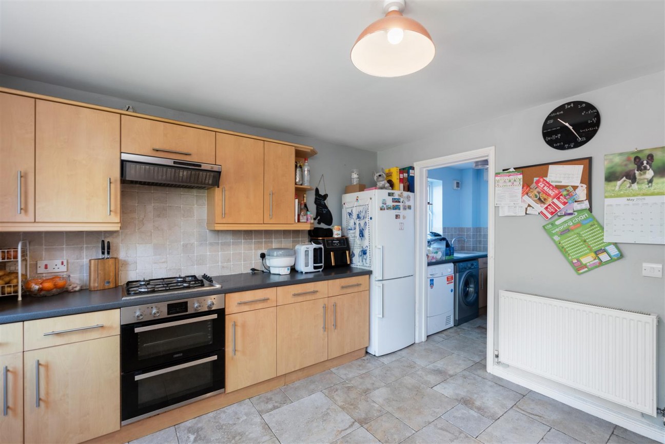 Cae Castell, Loughor, Swansea