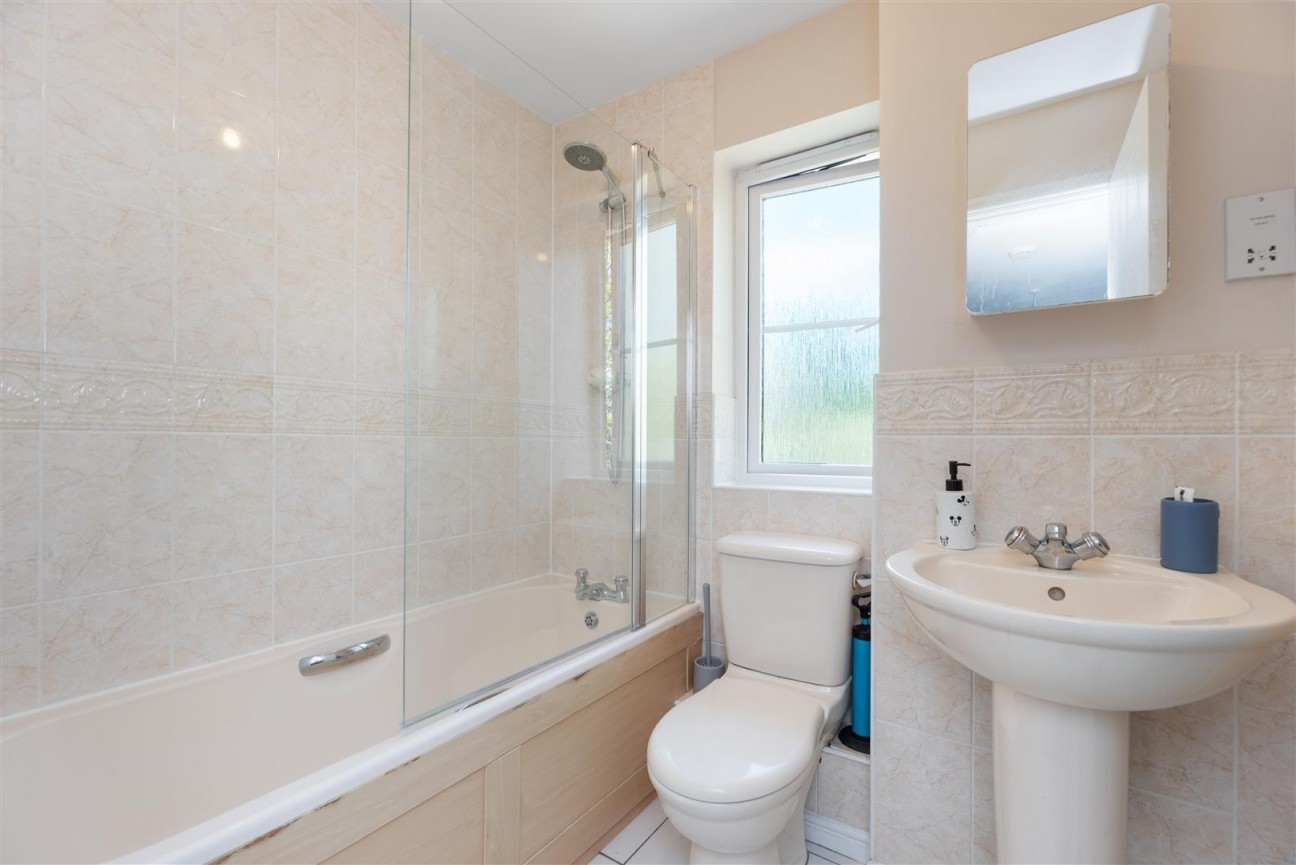 Cae Castell, Loughor, Swansea