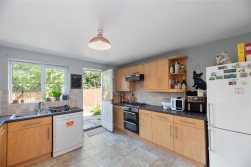 Cae Castell, Loughor, Swansea