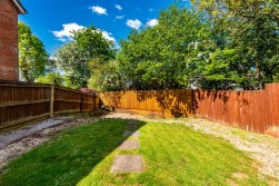Cae Castell, Loughor, Swansea
