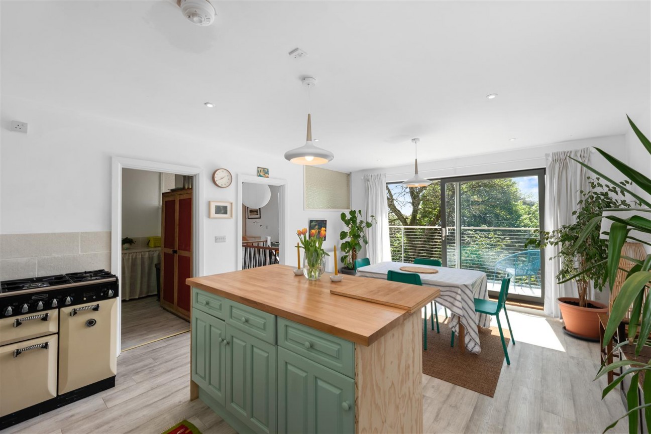 Penlan Crescent, Uplands, Swansea