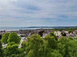 Penlan Crescent, Uplands, Swansea