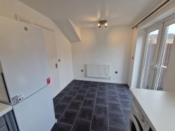 Llys Ael Y Bryn, Birchgrove