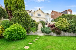 Llwynmawr Close, Sketty, Swansea