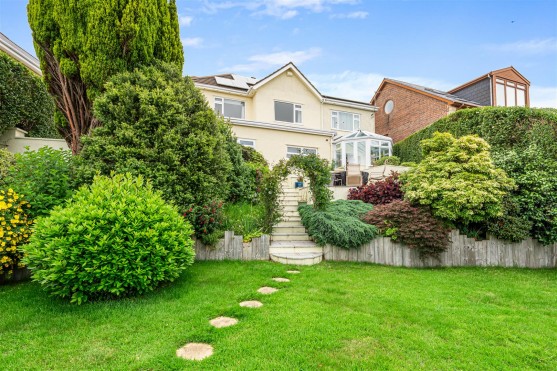 Llwynmawr Close, Sketty, Swansea