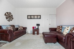 Llwynmawr Close, Sketty, Swansea