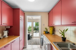Llwynmawr Close, Sketty, Swansea