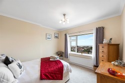 Llwynmawr Close, Sketty, Swansea