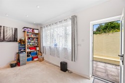 Llwynmawr Close, Sketty, Swansea
