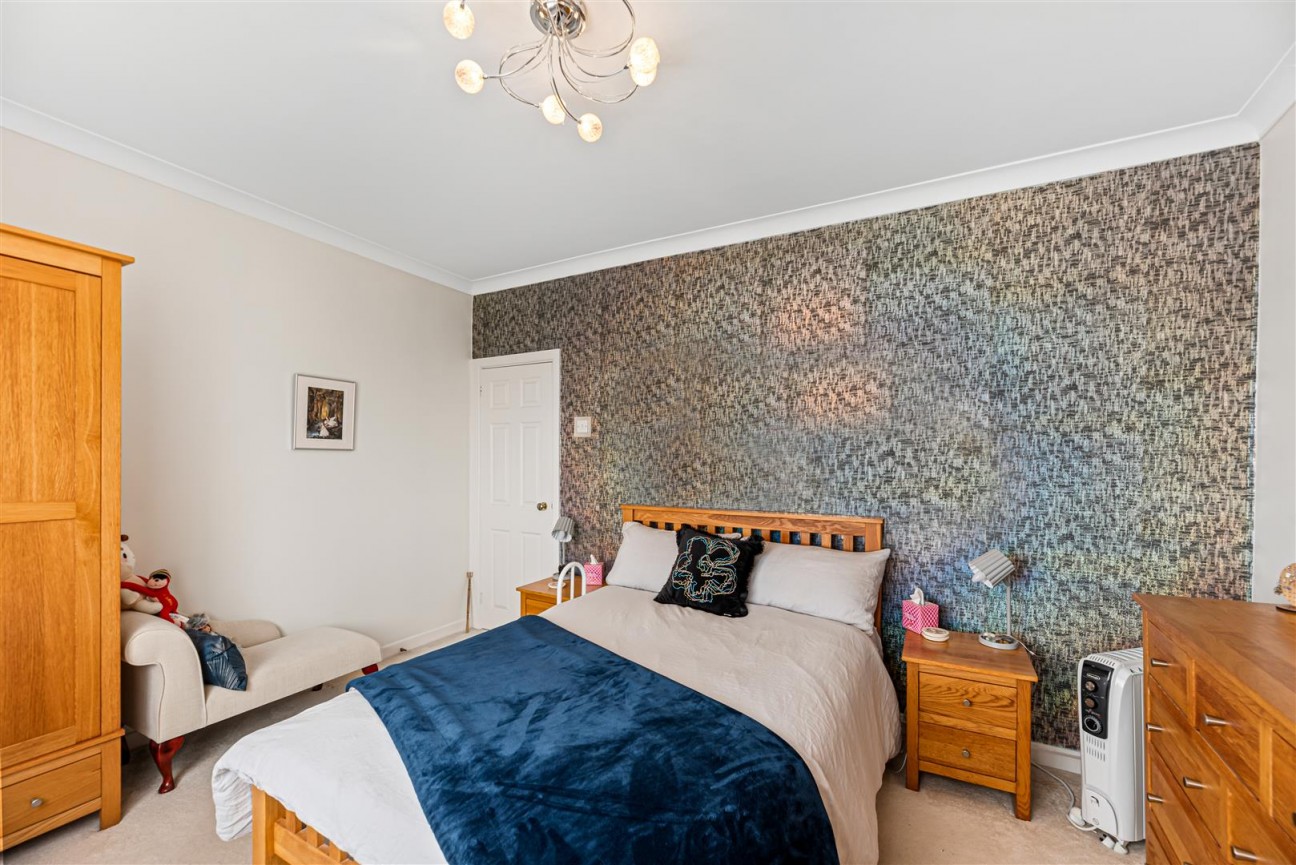 Llwynmawr Close, Sketty, Swansea