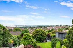 Llwynmawr Close, Sketty, Swansea