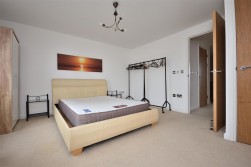 48 Aurora BuildingMarinaSwanseaWest Glam