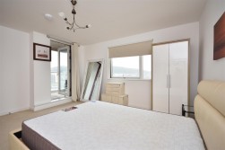 48 Aurora BuildingMarinaSwanseaWest Glam