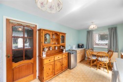 William Bowen Close, Gowerton, Swansea
