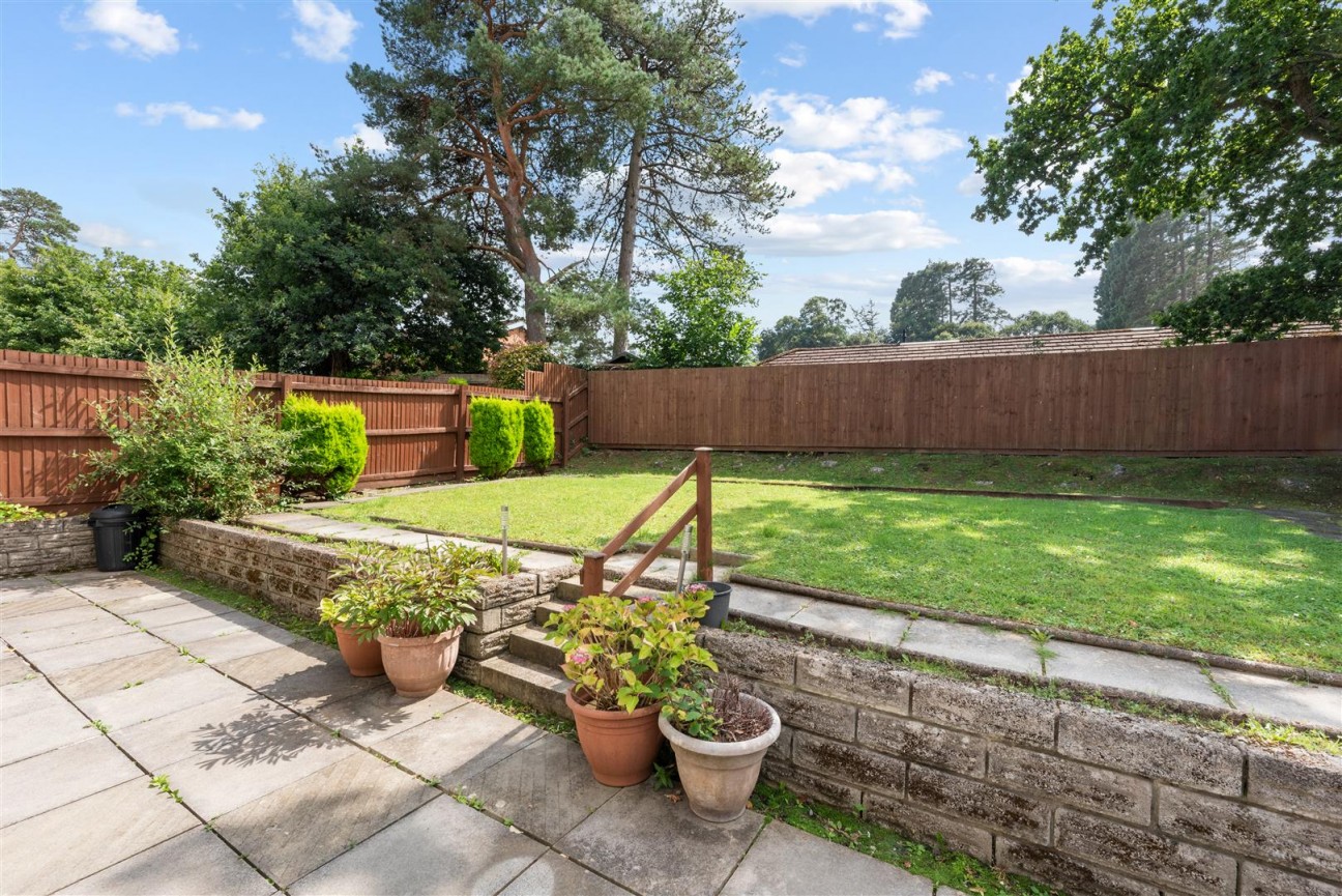 William Bowen Close, Gowerton, Swansea
