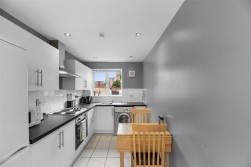 https://www.smithshomes.com/property-to-rent/swansea-maritime-quarter/sa1-1xy/1402852