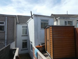 34 Middle RoadCwmbwrlaSwansea