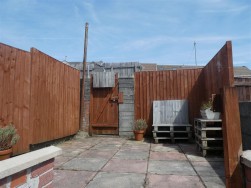 34 Middle RoadCwmbwrlaSwansea