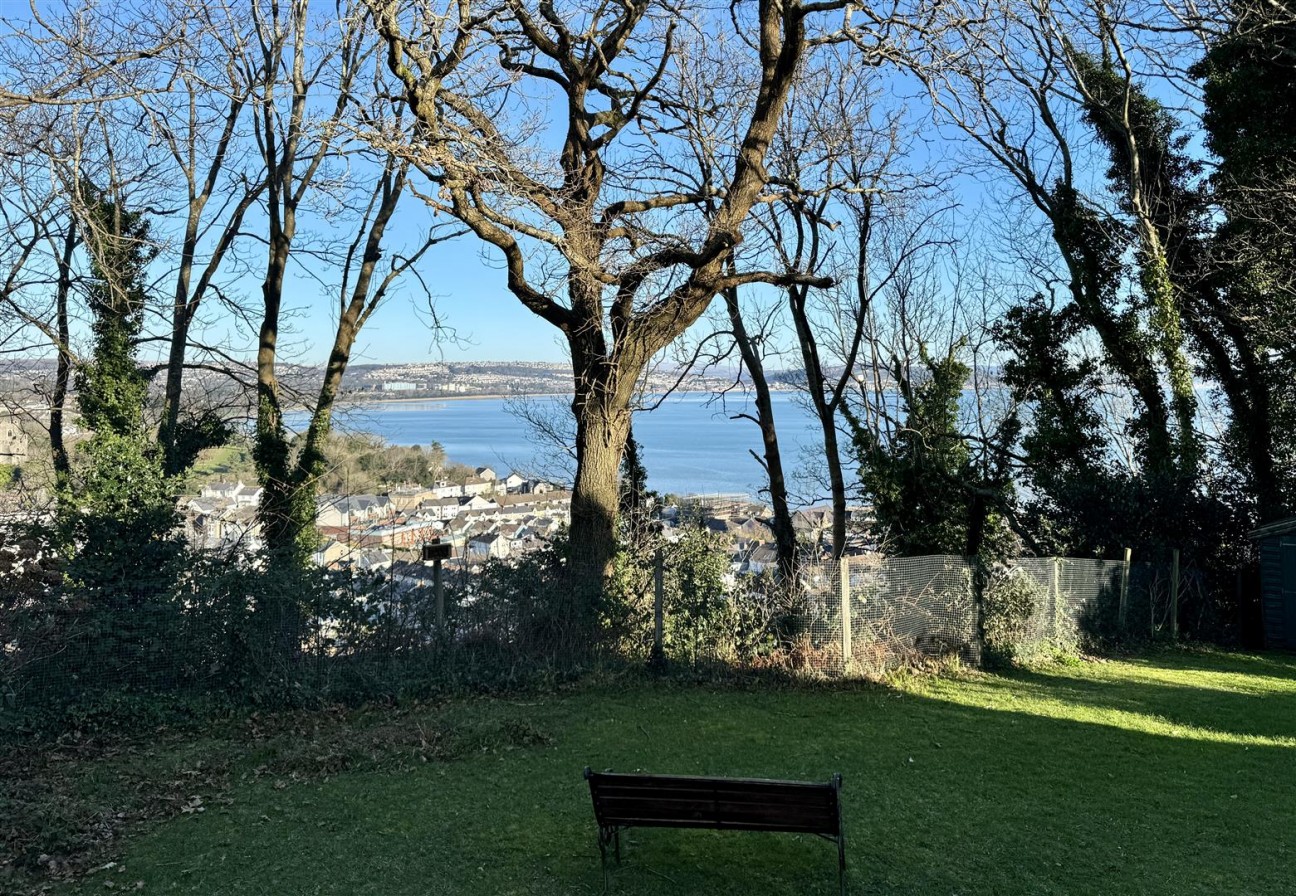 Wychwood Close, Langland, Swansea