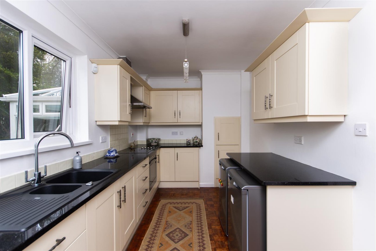 Wychwood Close, Langland, Swansea