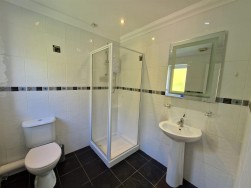 1A Sweet Briar LaneWest CrossSwansea