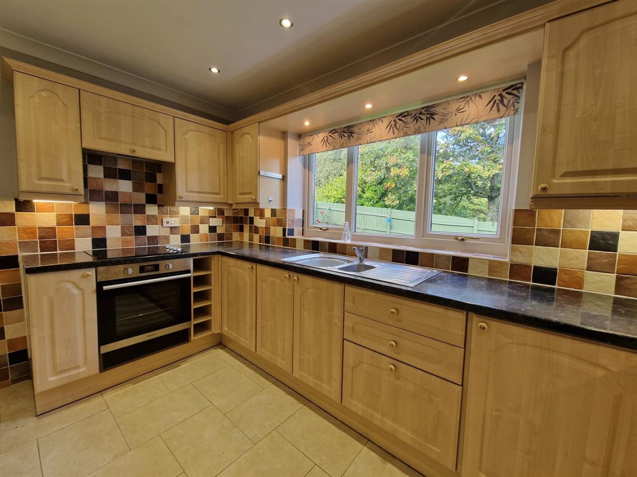 1A Sweet Briar LaneWest CrossSwansea