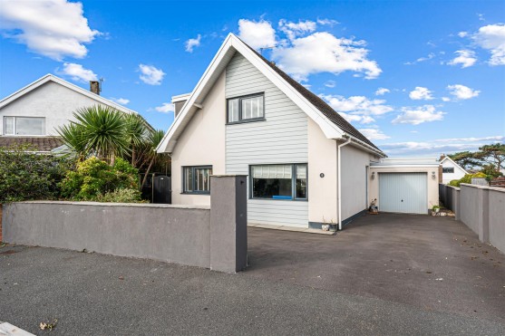 Deepslade Close, Southgate, Swansea