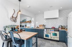 Deepslade Close, Southgate, Swansea