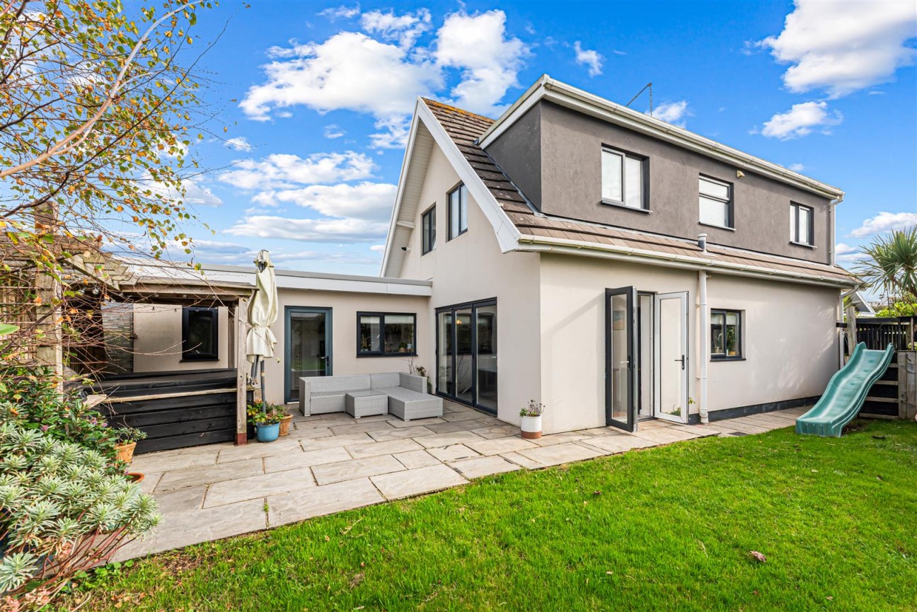 Deepslade Close, Southgate, Swansea