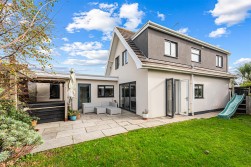 Deepslade Close, Southgate, Swansea