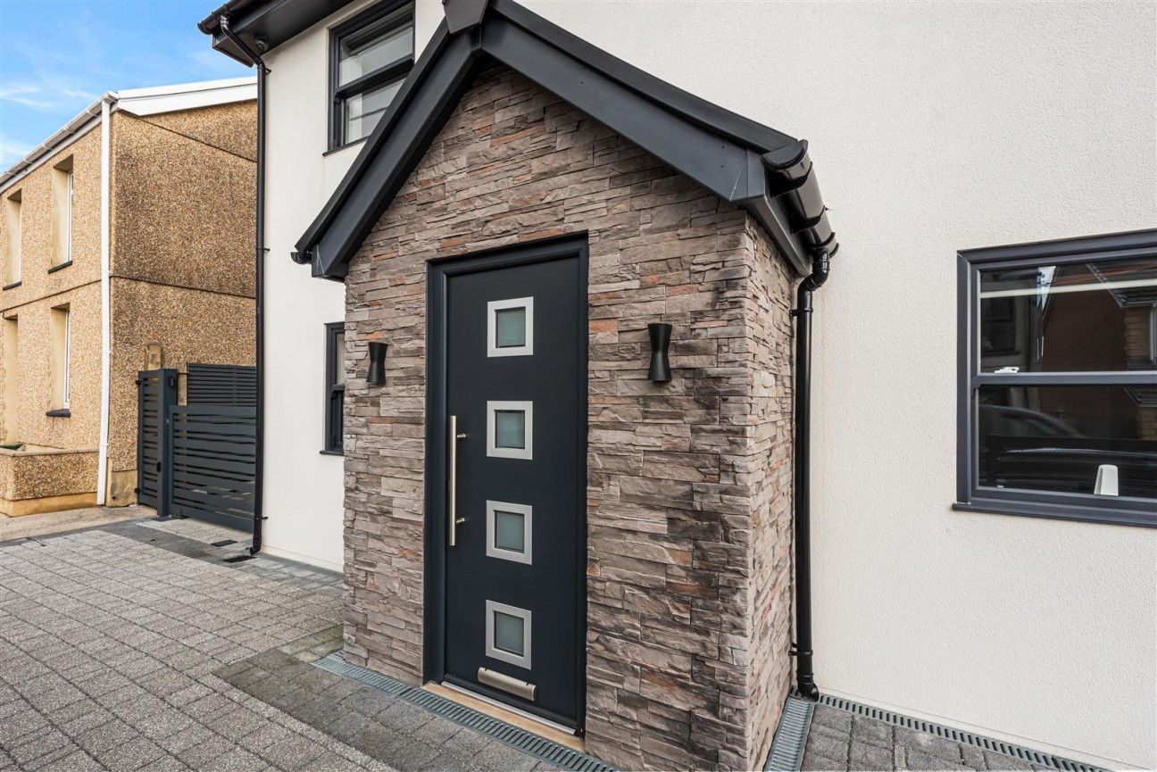 Tyn Y Bonau Road, Pontarddulais, Swansea