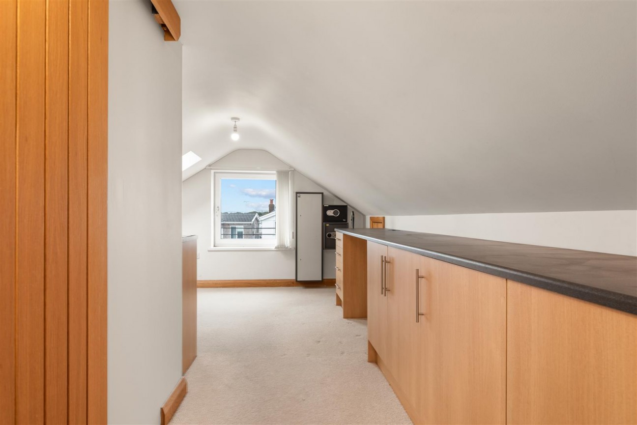 Long Shepherds Drive, Caswell, Swansea