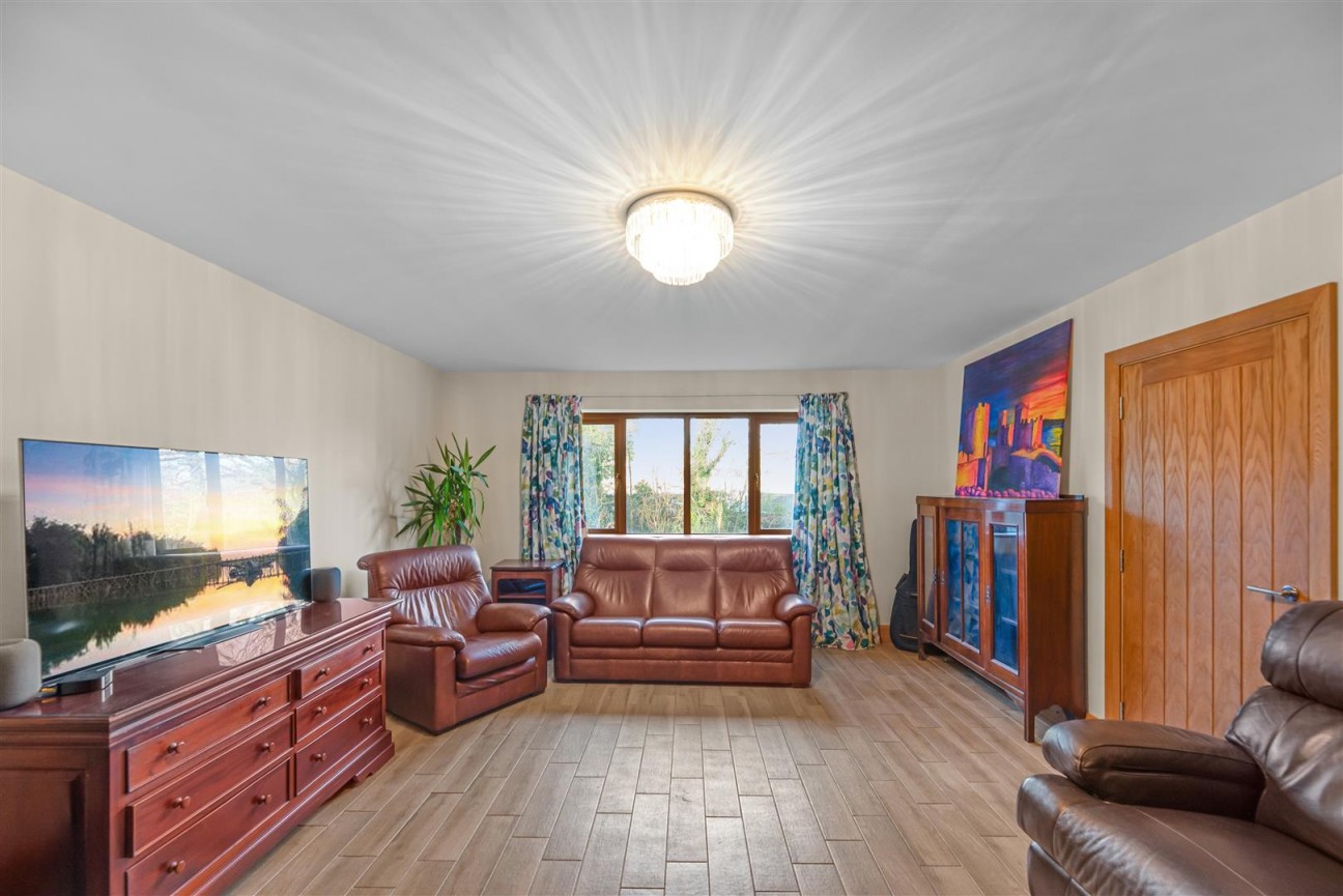 Mwrwg Road, Llangennech, Llanelli