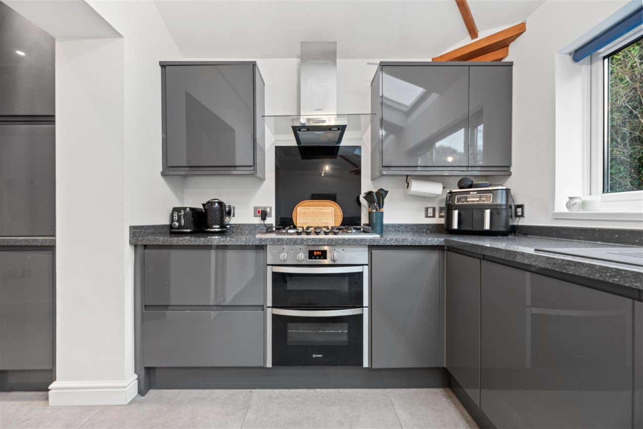 Llwynmawr Road, Sketty, Swansea