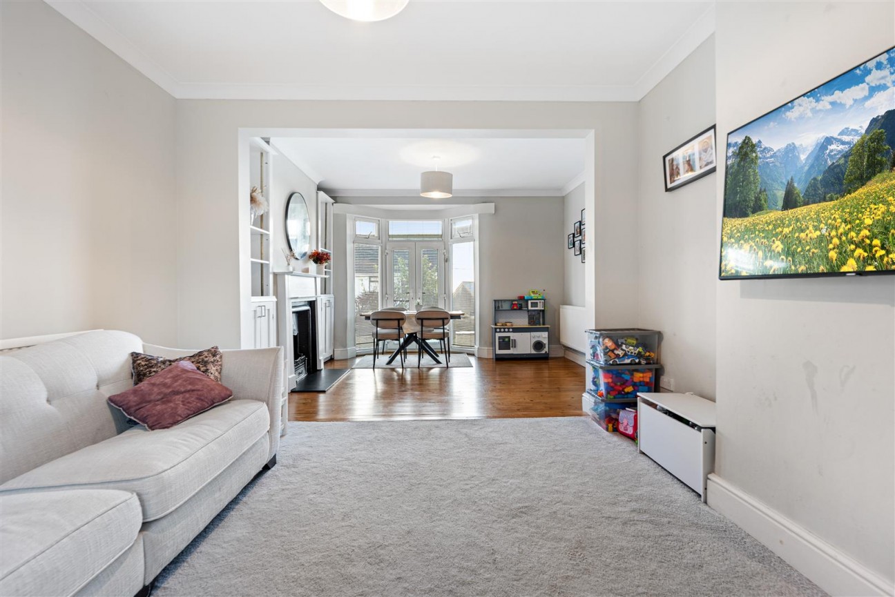 Llwynmawr Road, Sketty, Swansea