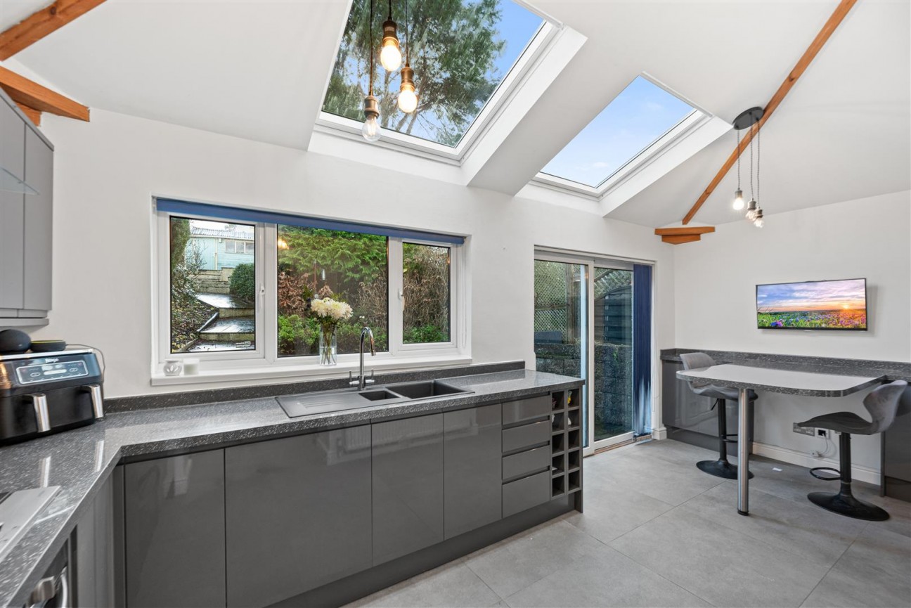 Llwynmawr Road, Sketty, Swansea